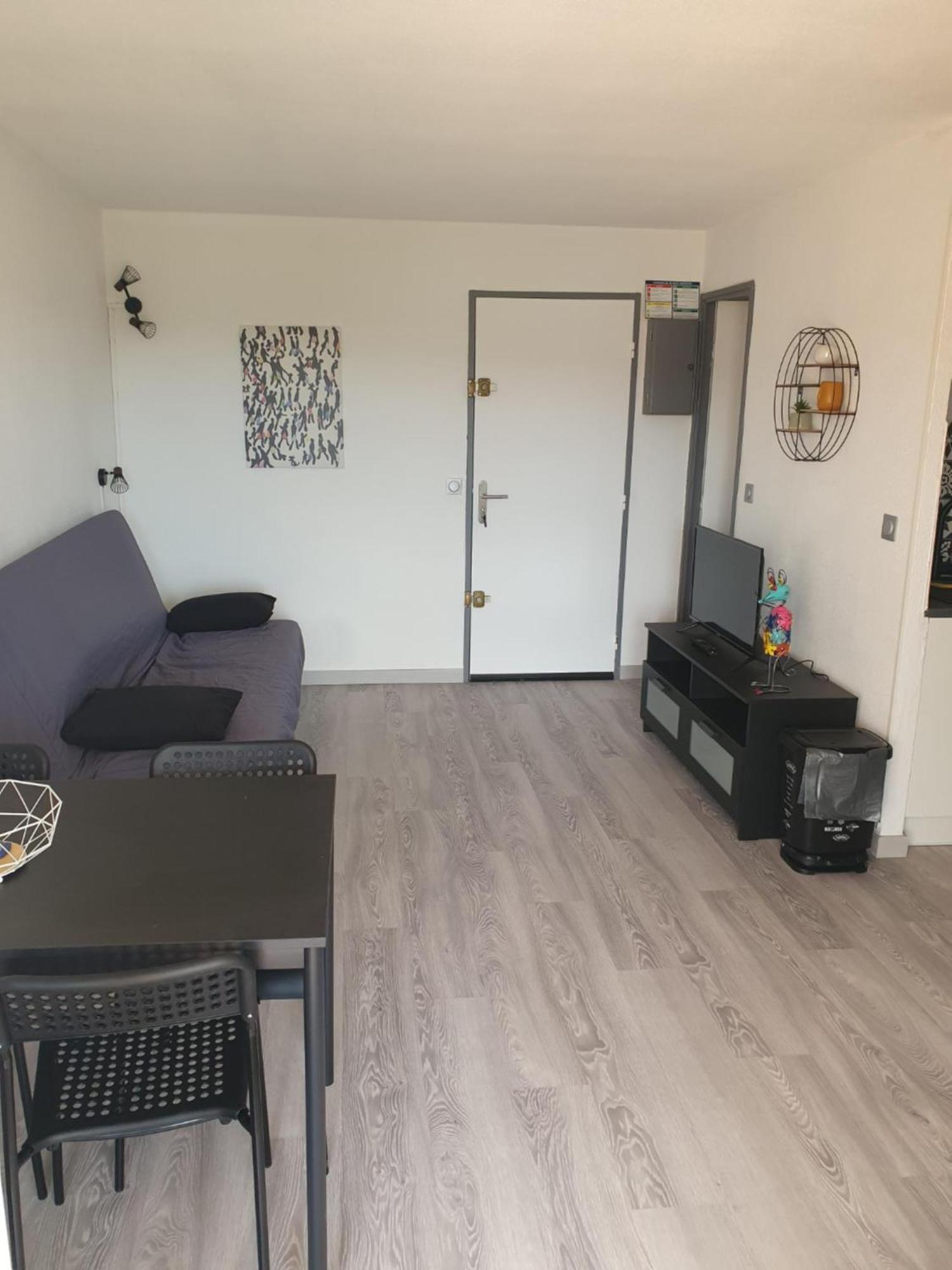 Les Terrasses De La Baronnie Appartement Climatise Avec 1 Chambre Et Piscine Ouverte Du 28 Mai 2025 Au 28 Septembre 2025 Le Grau-du-Roi Buitenkant foto